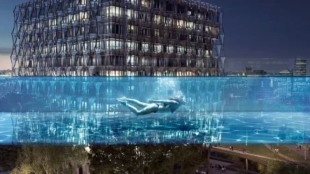 2 Embassy Gardens - Sky Pool (5)