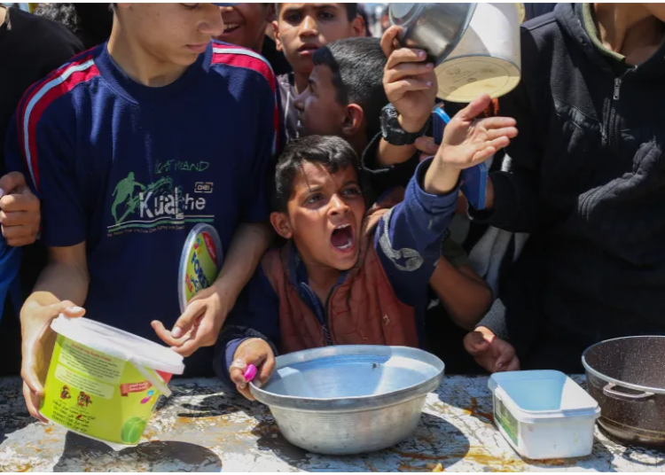 Gaza starvation kid shouting Gaza starvation kid shouting
