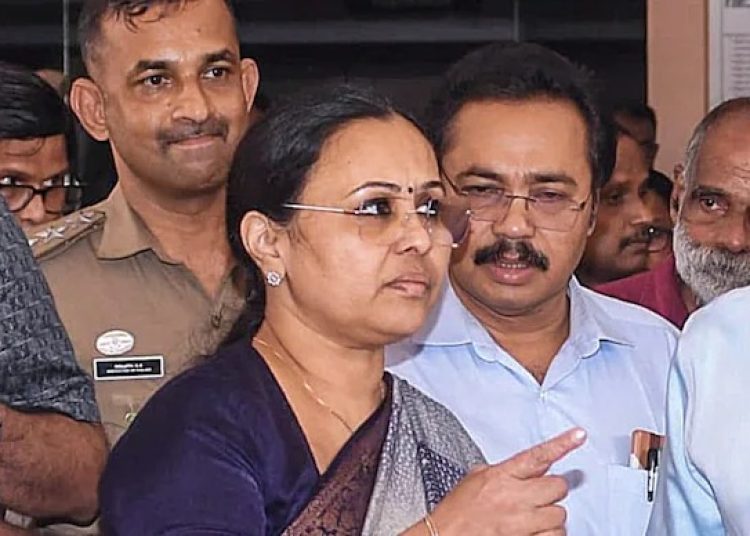 KERELA MINISTEA KERELA MINISTEA