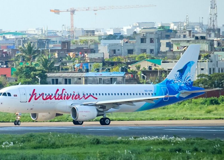 Maldivian_-_8Q-IAN_-_Airbus_A320-214_-_MSN_2347_-_VGHS