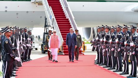 PM modi in mle 5