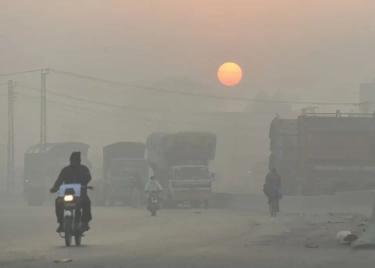 aipollutio-in-Lahore